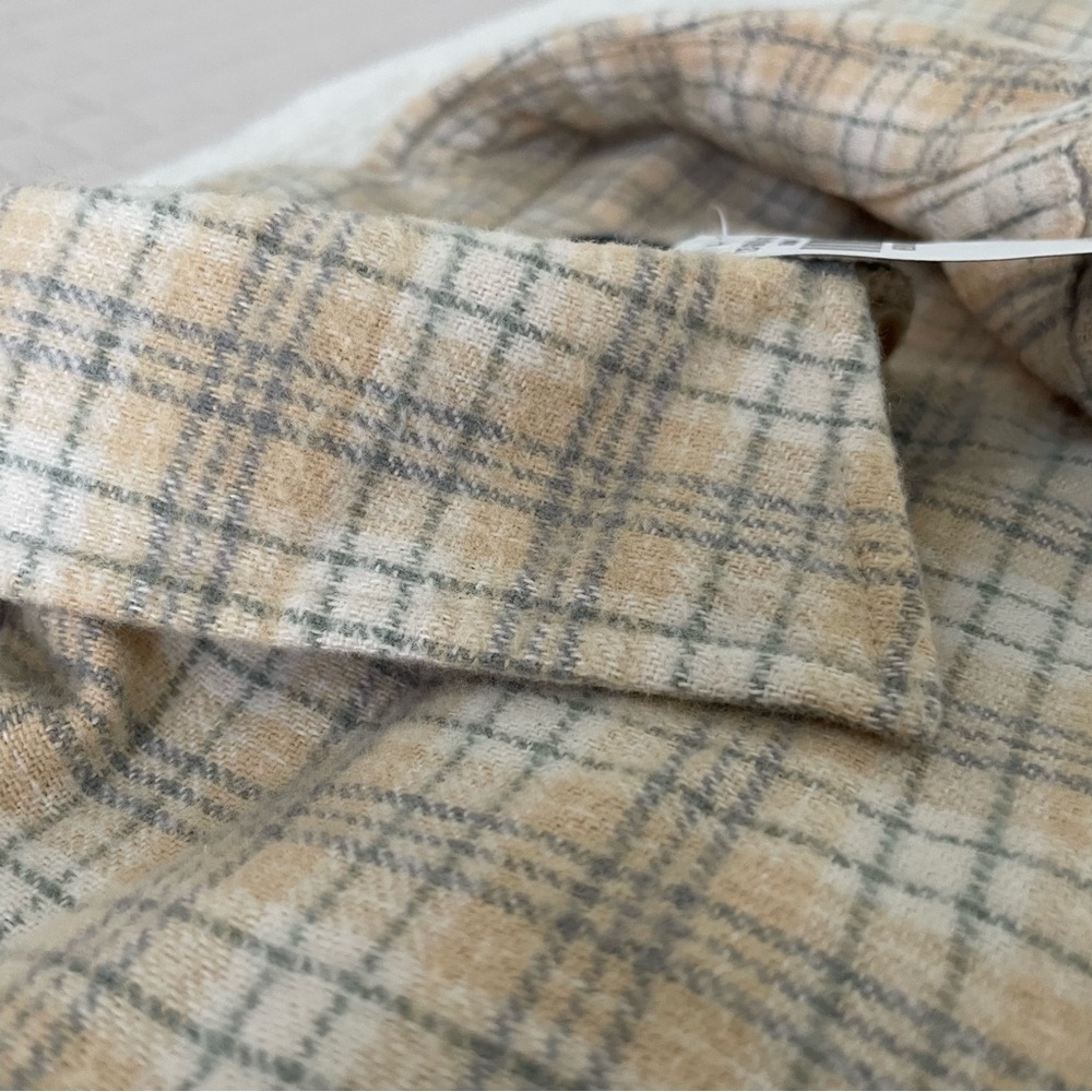 Men's Abercrombie and Fitch Beige 90s Oversized Flannel (Men’s Size M) - Picture 4 of 8